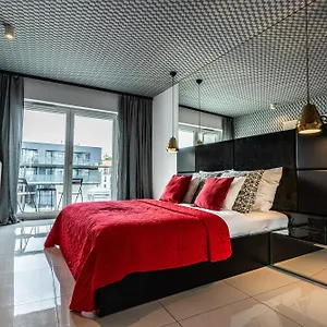 Apartment Homely Place Casa Verona - Stary Rynek - Parking, Posen