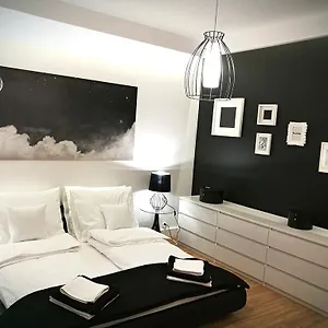 Apartment Black&white Apartment- Wierzbowa 5, Posen